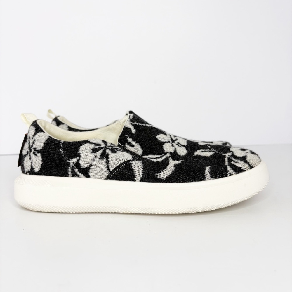 WOOLLOOMOOLOO Byron EU 36 Slip On Merino Wool Comfort Sneakers White Black